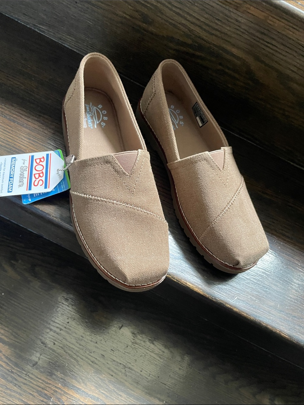 BOBS from Skechers Tan Canvas slip-on NWT SIZE 8